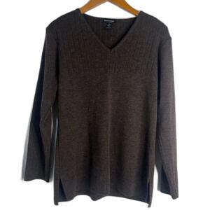 Lineamidas Brown Merino Wool Blend Long Sleeve Vneck Sweater Size Small